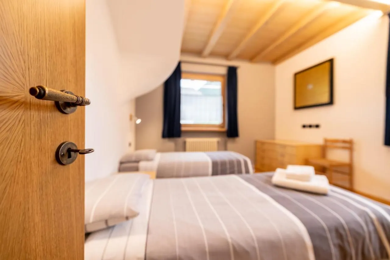 Chalet Gioia 리비뇨 0*,